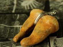 Regalos extraños. Muela.